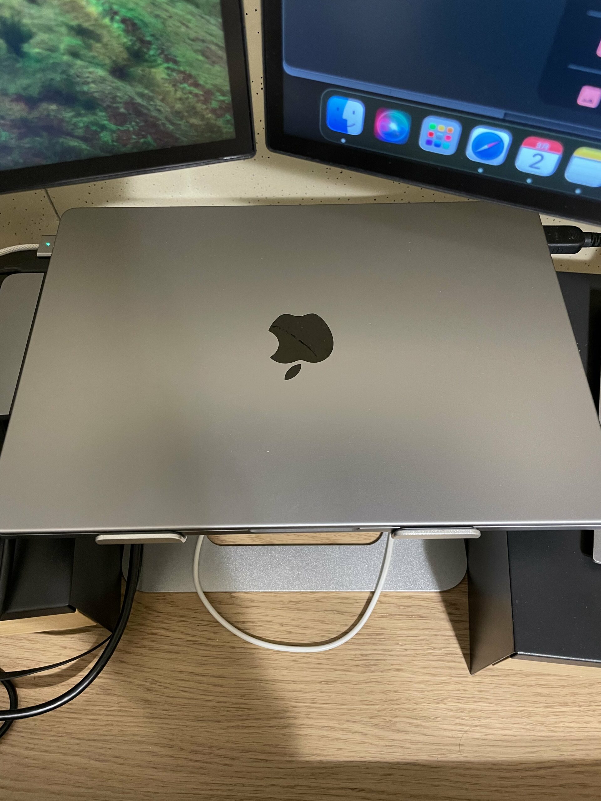 MacBook Pro 2024 - DangoProject制作環境